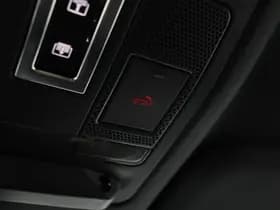 Land Rover Defender thumbnail 46