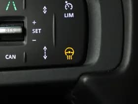 Land Rover Defender thumbnail 50