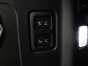 Land Rover Defender thumbnail 59