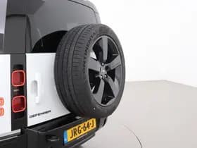 Land Rover Defender thumbnail 64