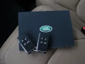 Land Rover Defender thumbnail 18