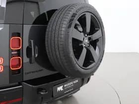 Land Rover Defender thumbnail 69