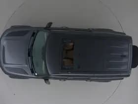 Land Rover Defender thumbnail 74