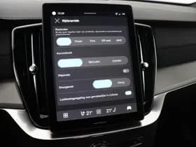 Volvo XC90 thumbnail 38