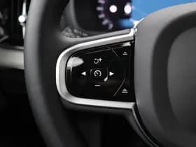 Volvo XC90 thumbnail 45