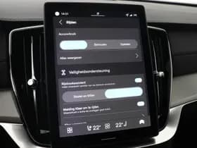 Volvo XC90 thumbnail 34