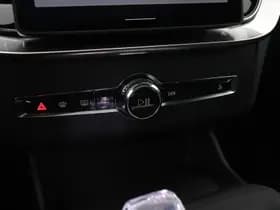 Volvo XC90 thumbnail 41