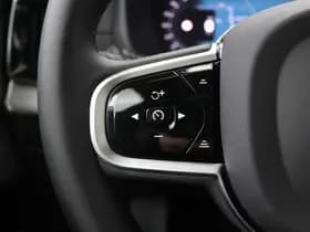 Volvo XC90 thumbnail 46