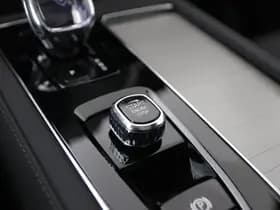 Volvo XC90 thumbnail 36