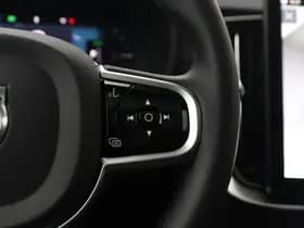 Volvo XC90 thumbnail 39