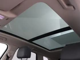 Volkswagen Touareg thumbnail 11