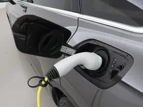 Volkswagen Touareg thumbnail 17