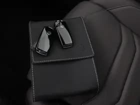 Volkswagen Touareg thumbnail 18