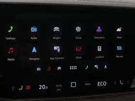 Volkswagen Touareg thumbnail 21