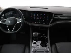 Volkswagen Touareg thumbnail 4