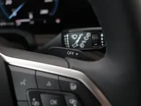 Volkswagen Touareg thumbnail 43