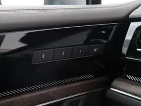 Volkswagen Touareg thumbnail 45