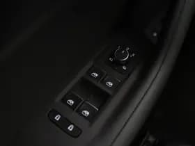 Volkswagen Touareg thumbnail 46