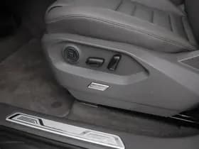 Volkswagen Touareg thumbnail 47