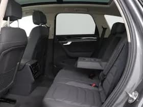 Volkswagen Touareg thumbnail 49