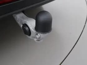 Volkswagen Touareg thumbnail 54