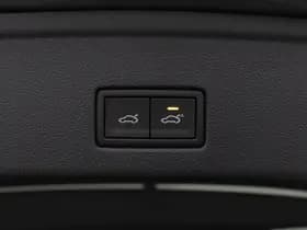 Volkswagen Touareg thumbnail 55