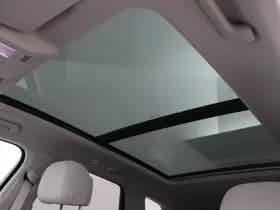 Volkswagen Touareg thumbnail 11