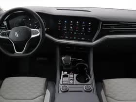 Volkswagen Touareg thumbnail 4