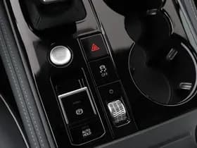 Volkswagen Touareg thumbnail 35