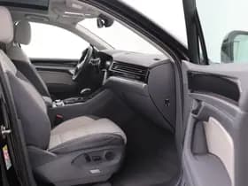 Volkswagen Touareg thumbnail 5