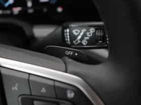 Volkswagen Touareg thumbnail 43