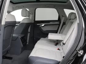 Volkswagen Touareg thumbnail 48