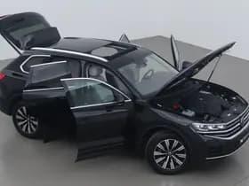 Volkswagen Touareg thumbnail 6