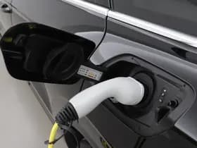 Volkswagen Touareg thumbnail 51