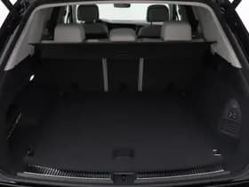 Volkswagen Touareg thumbnail 52