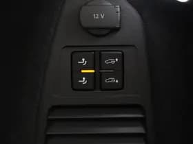 Volkswagen Touareg thumbnail 53