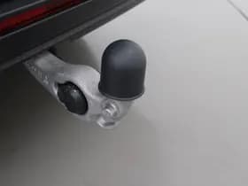 Volkswagen Touareg thumbnail 54