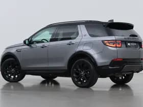 Land Rover Discovery Sport thumbnail 2