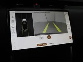 Land Rover Discovery Sport thumbnail 13