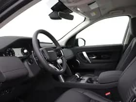 Land Rover Discovery Sport thumbnail 3