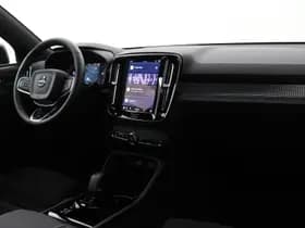 Volvo XC40 thumbnail 18