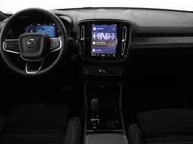 Volvo XC40 thumbnail 4