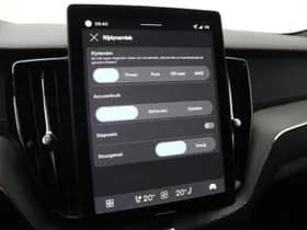 Volvo XC60 thumbnail 38