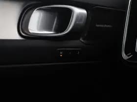 Volvo XC40 thumbnail 39