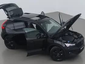 Volvo XC40 thumbnail 6