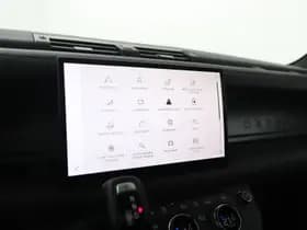 Land Rover Defender thumbnail 23