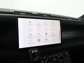 Land Rover Defender thumbnail 24