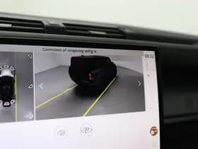 Land Rover Defender thumbnail 29