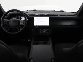 Land Rover Defender thumbnail 4
