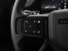 Land Rover Defender thumbnail 35